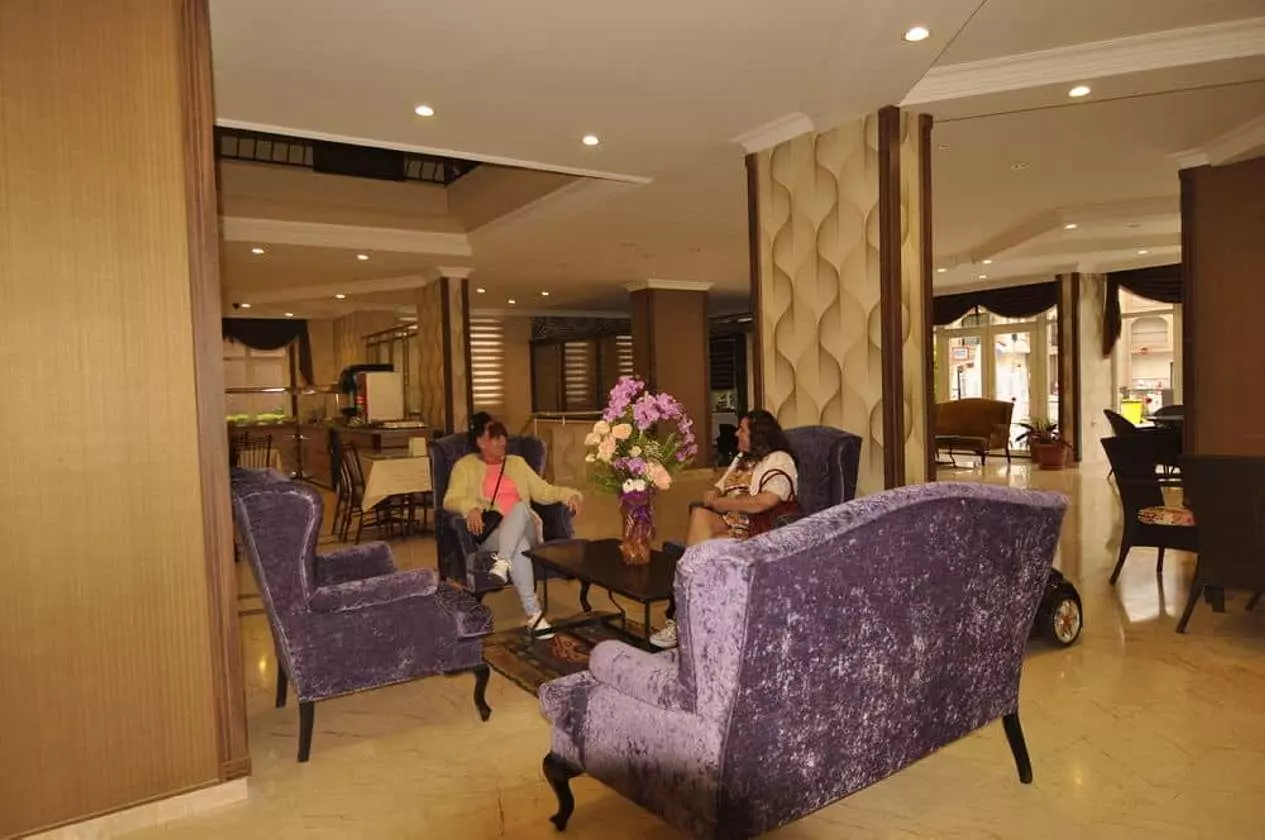 CLUBDORADO_SHABAVIZ (14).jpg